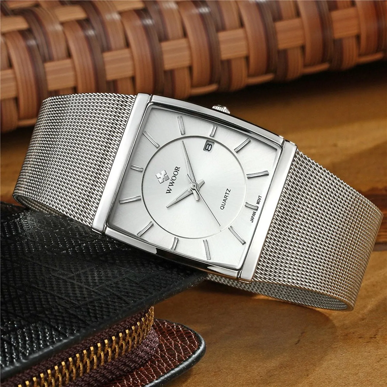 carlien Men's Analog Quartz Watch Waterproof Business Stainless Steel Mesh Strap Thin Case Wristwatches Auto Date (White)