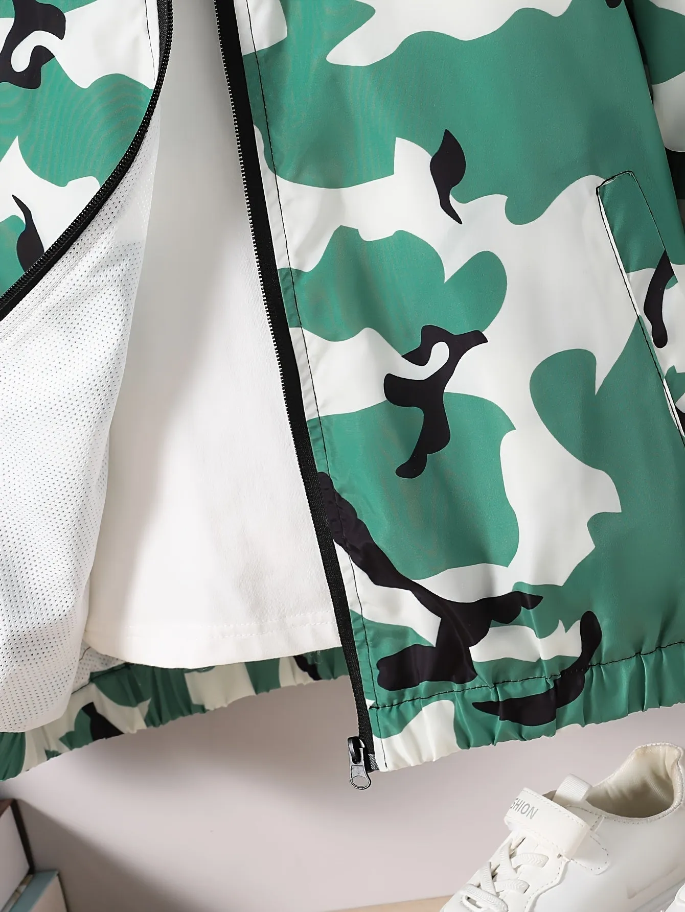 Digital Camouflage Print Hooded Zip-Up Jacket for Boys