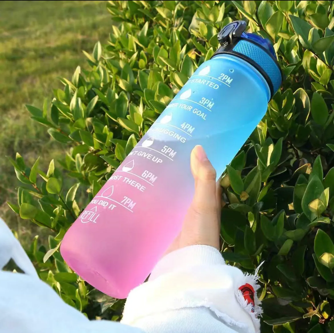 Gradient water bottle