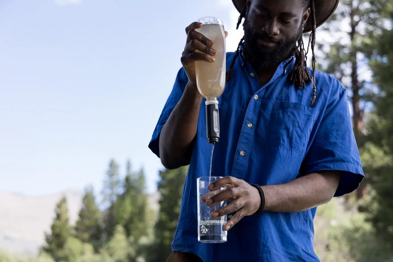 LifeStraw Peak Series - Collapsible Squeeze Bottle Water Filter System - 1L for Trail Running, Camping, Hiking, Travel, Cycling, and Fishing; Mountain Blue
