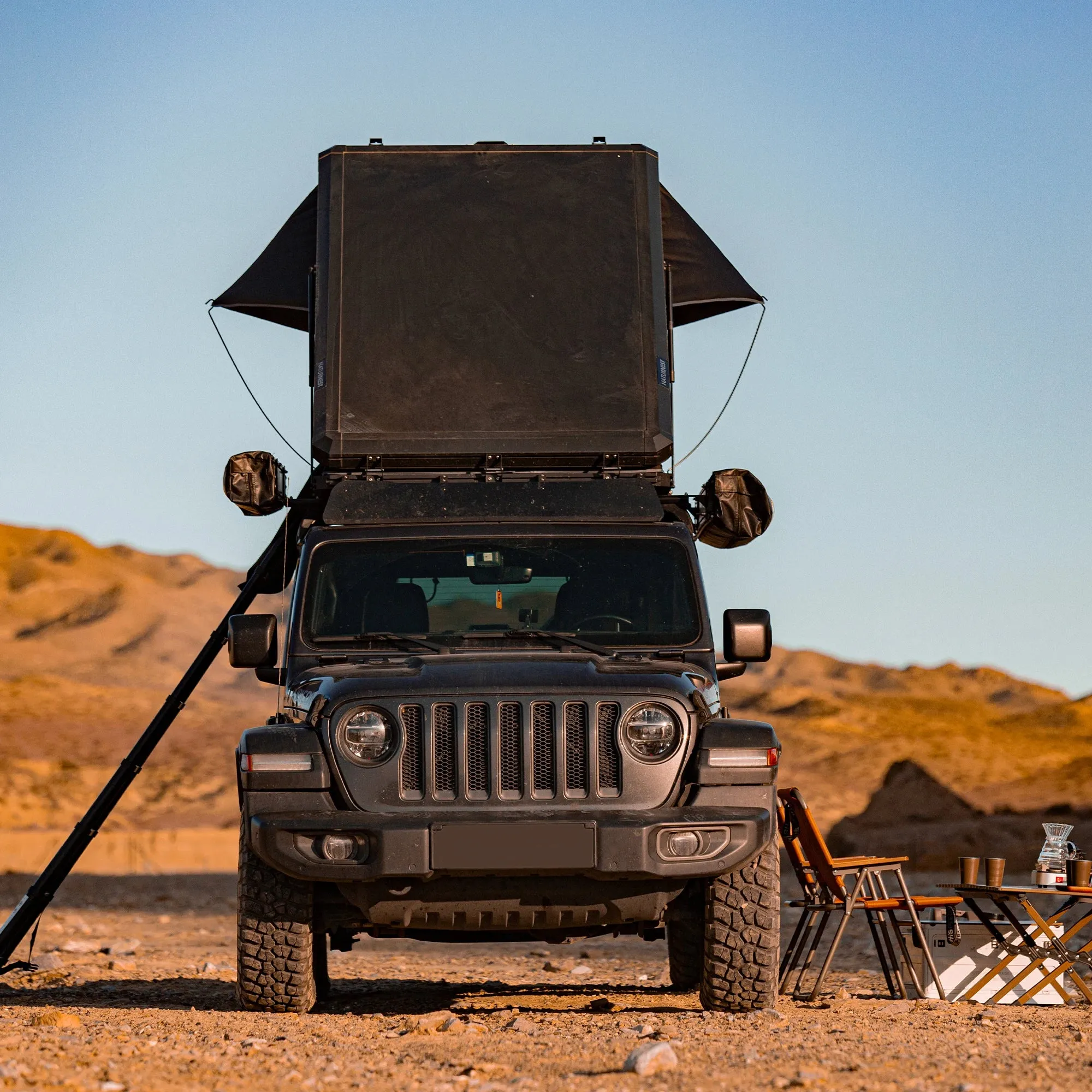 Naturnest Pop-Up Hard Shell Rooftop Tent for 2 Person Camping Waterproof UV-Resistant