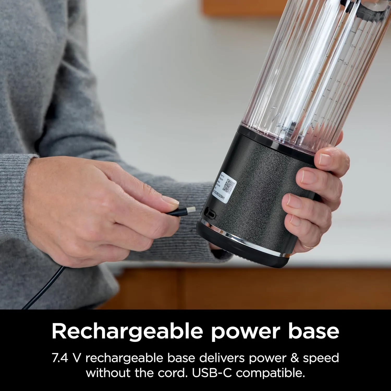 Ninja Blast Portable Blender, Cordless, 18oz. Vessel, Personal Blender for Shakes & Smoothies, BPA Free, Leakproof Lid & Sip Spout, USB-C Rechargeable, Dishwasher Safe Parts, Black Glitter, BC152JB
