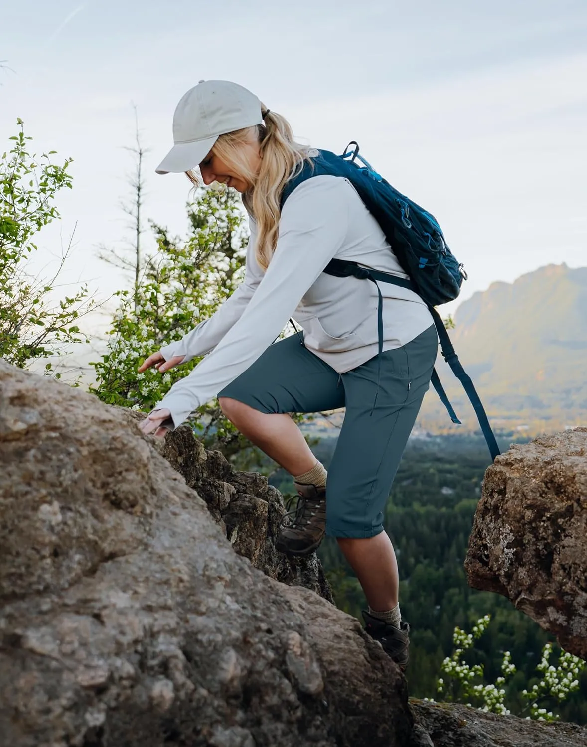 SANTINY Women's 15" Long Shorts with Pockets Below The Knee Length Hiking Cargo Capris Lightweight Quick Dry Bermuda Shorts