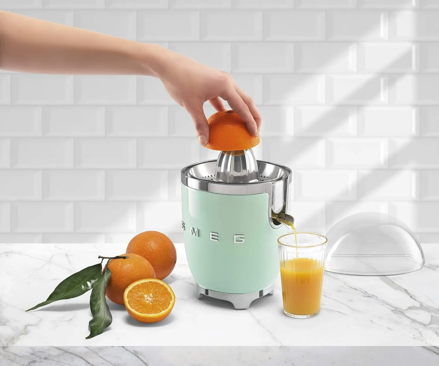 SMEG 50's Retro Style Citrus Juicer with Drip Free Spout, Automatic Activation, and Efficient Straining, Pastel Green CJF11PGUS