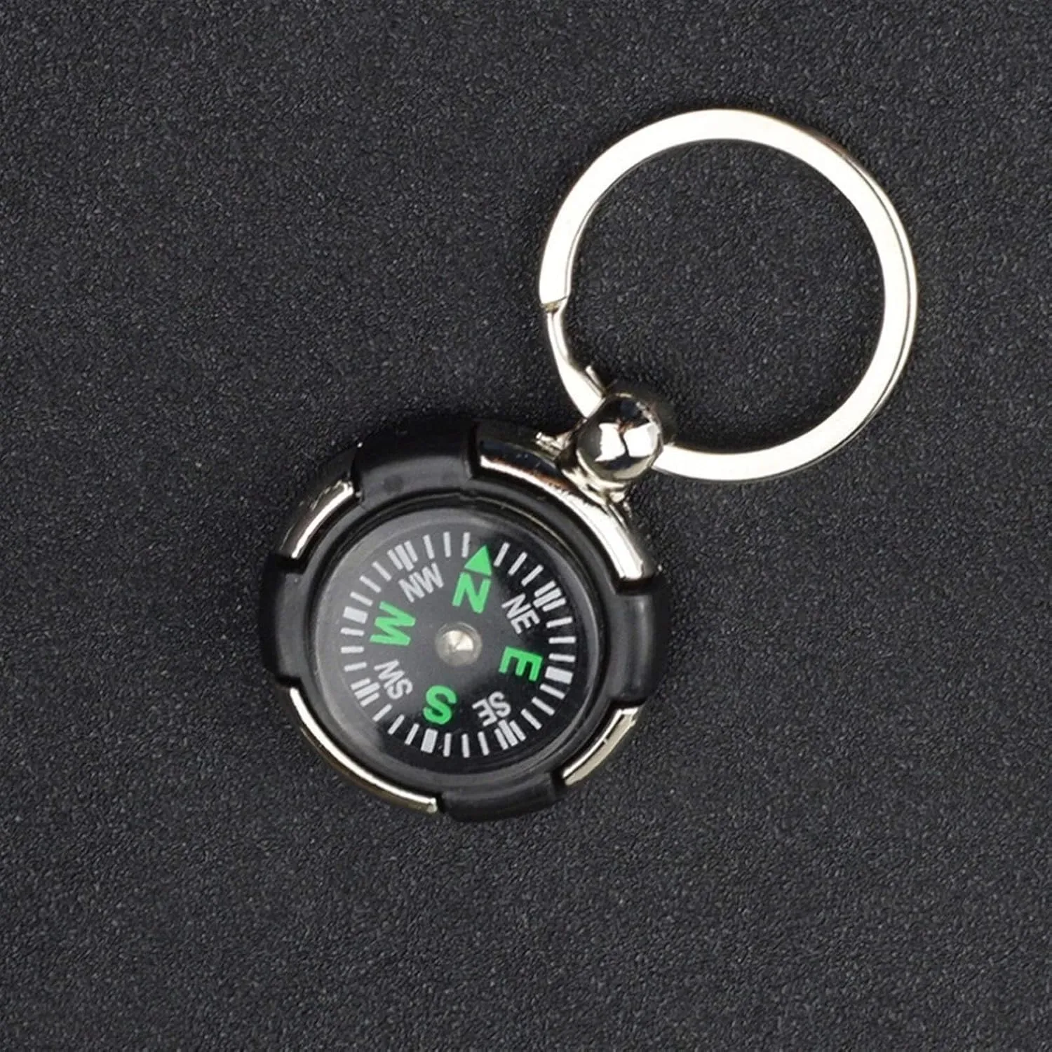 Super Portable Travel Compass Keychain, Waterproof Zinc Alloy Compass Pendant for Hiking, Camping & Outdoor Adventures