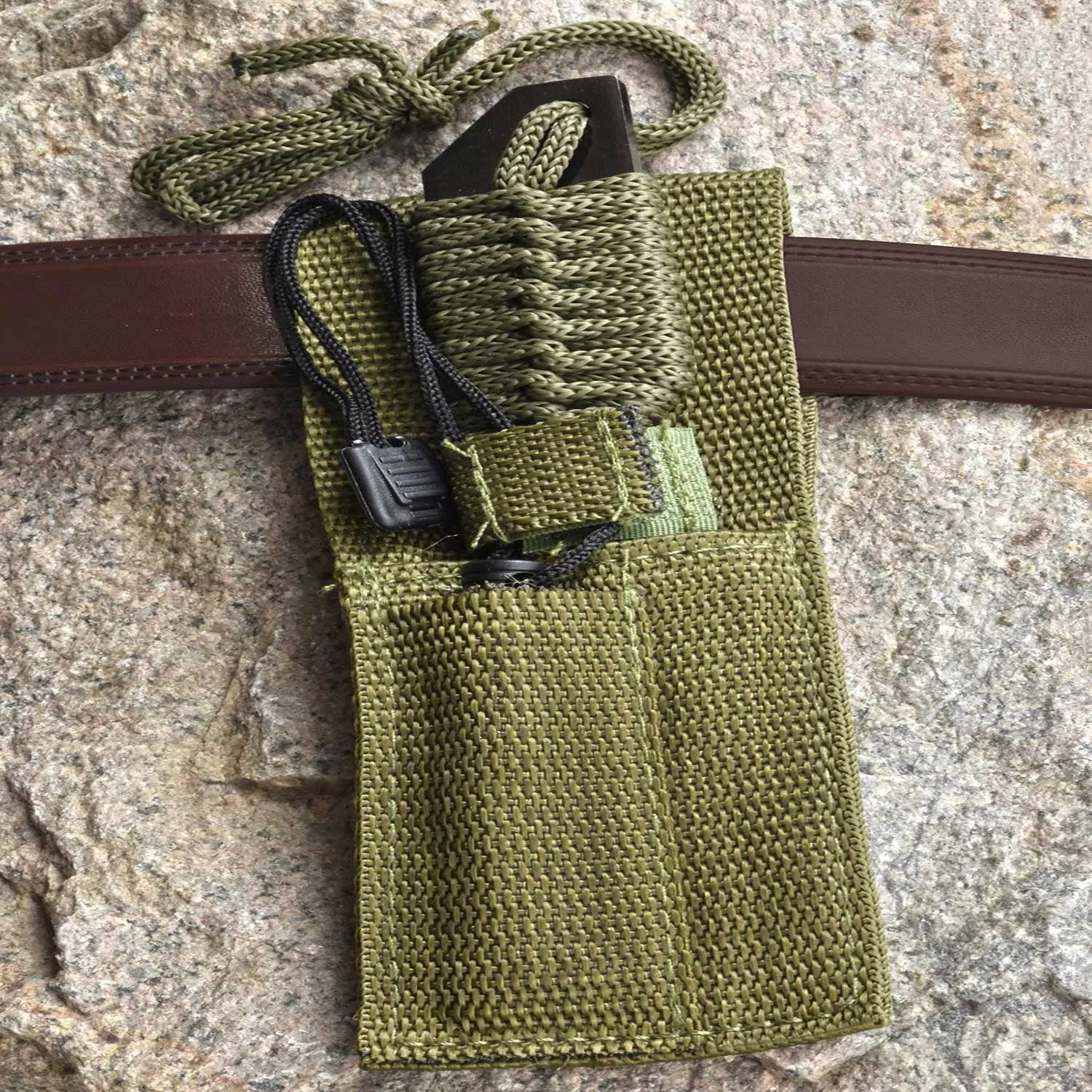 Tactical Knife With Fire Starter