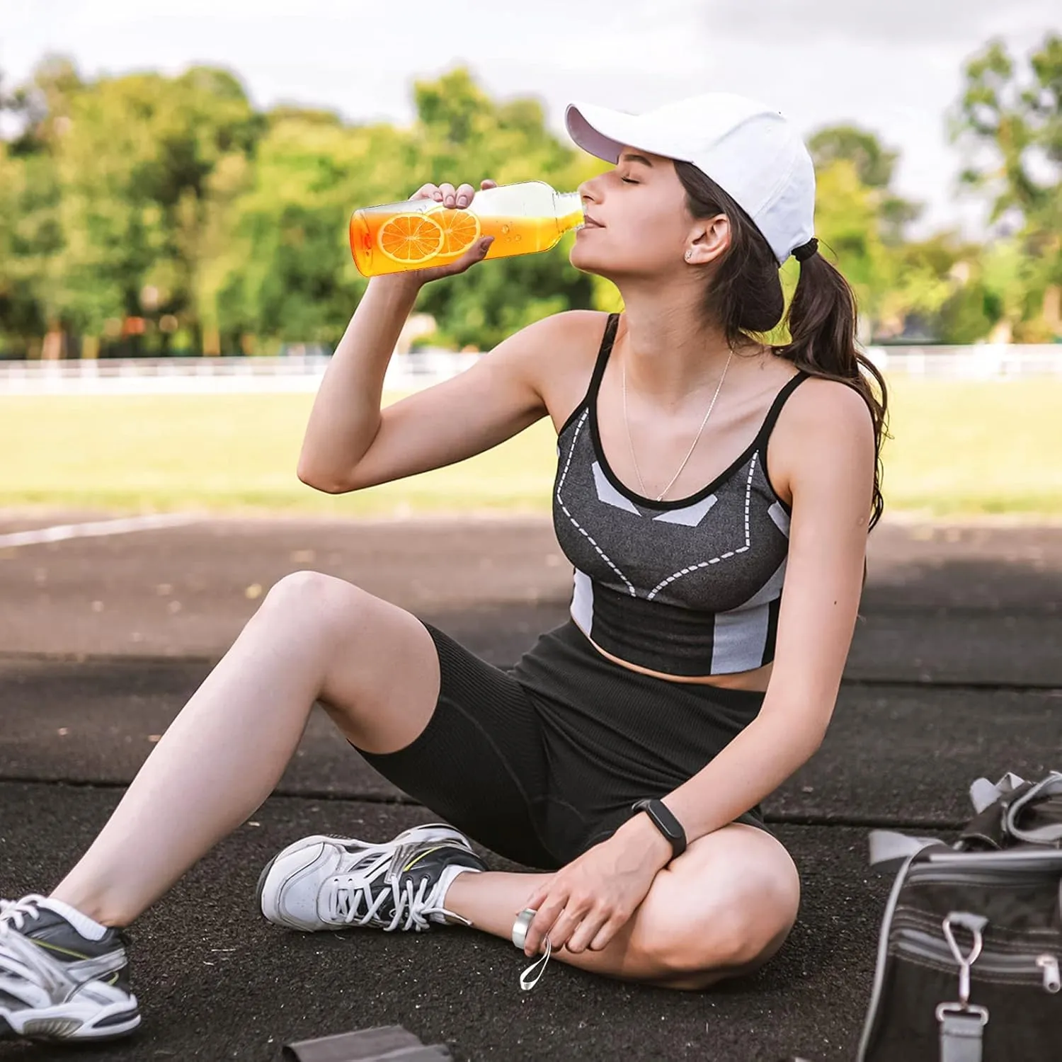 Zubebe 20 Pcs Reusable Water Bottles Bulk Clear Bottles with Stainless Steel Leak Proof Lids Acrylic Bottles with Nylon Carrying Strap Shaker Bottles for Water, Milk, Smoothie, Juice Beverage